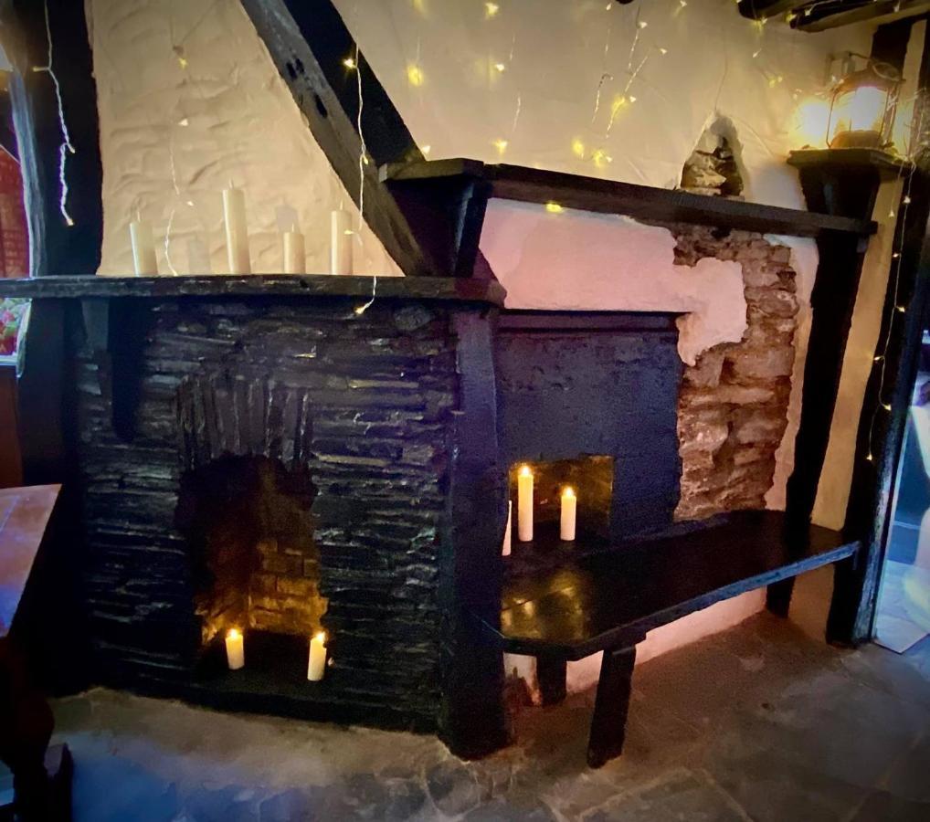 Jolly Sailor Inn Looe Exterior foto