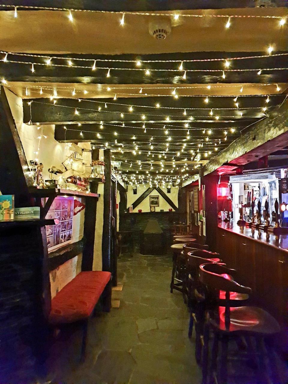 Jolly Sailor Inn Looe Exterior foto